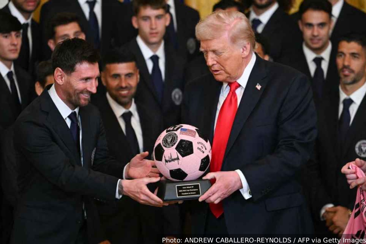 பீலேவை விட மெஸ்ஸி சிறந்த கால்பந்து வீரர்: டொனால்ட் டிரம்ப் கருத்து | Trump Says Messi May Better Player Than Pele