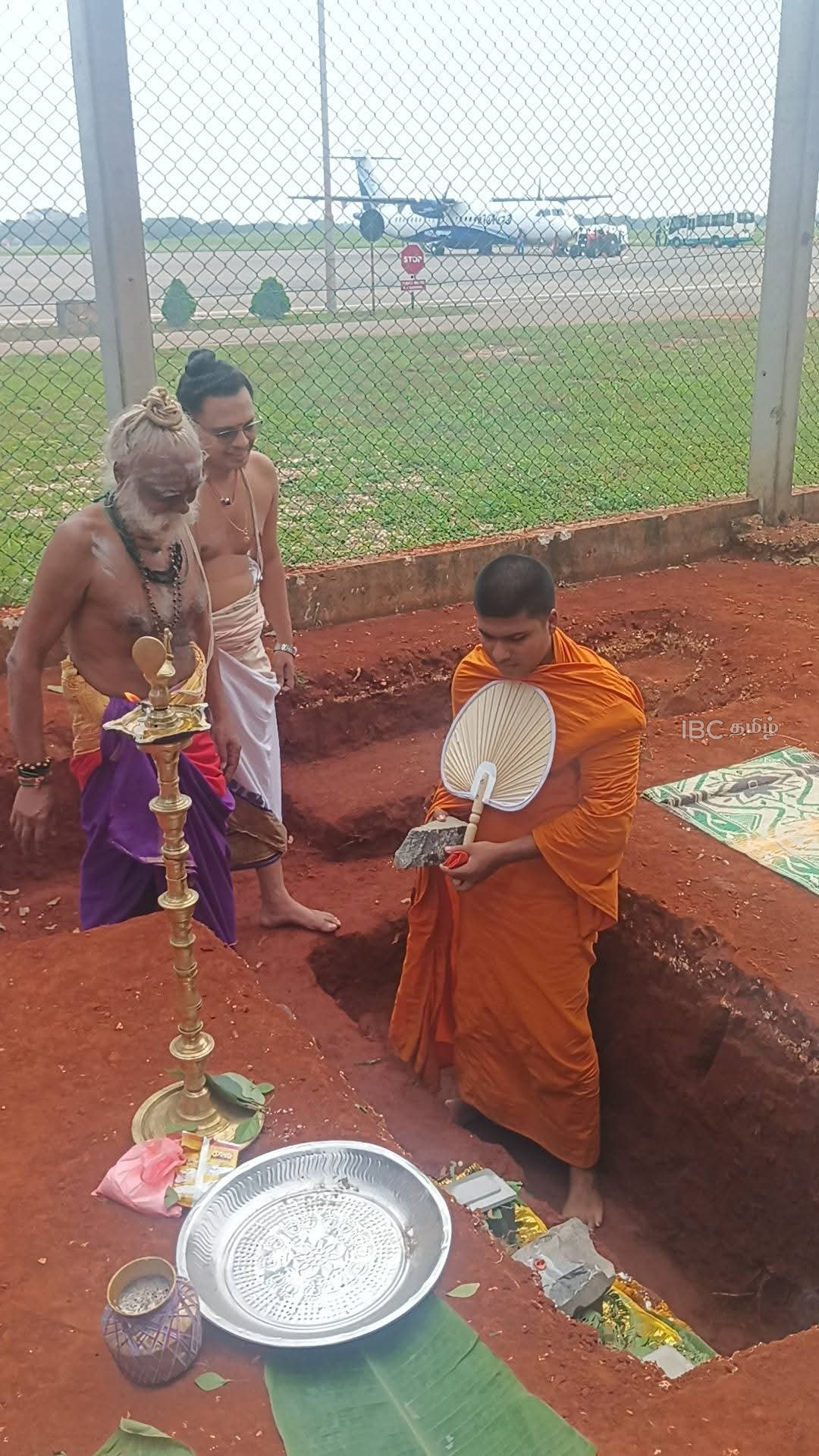 யாழ்.விமான நிலையத்துக்கான புதிய பயணிகள் முனைய கட்டடத்துக்கான அடிக்கல் நாட்டும் விழா! 3 Gallery