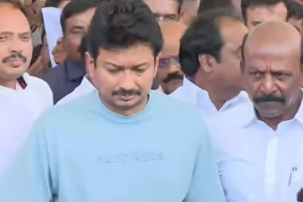 உயிர் பலியெடுத்த தவெக பிரச்சார கூட்டம் : விஜயை நேரடியாக சாடிய உதயநிதி | Tvk Vijay Rally Stampede Deaths Udayanithi Stalin