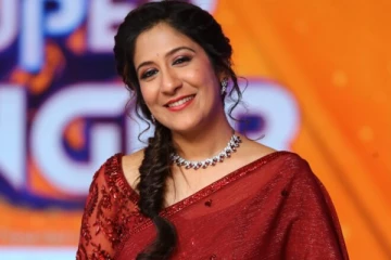 ஜிம் ட்ரைனர் உடன் இணைந்து நடனமாடிய பின்னணி பாடகி ஸ்வேதா மோகன்.. வீடியோ இதோ