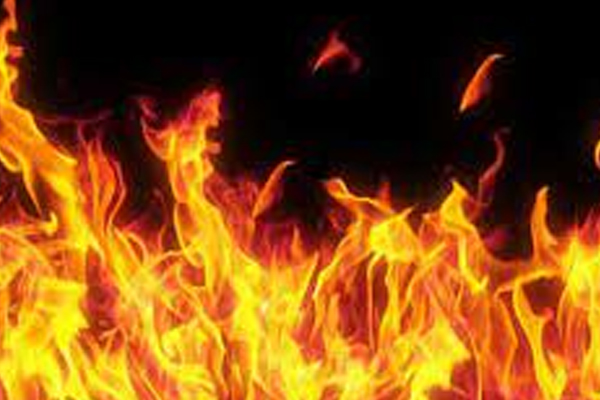 மீனவர்களின் வாடிகளுக்கு தீ வைப்பு | Setting Fire To Fishermens Wadis