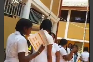 யாழ் பிரபல பாடசாலையில் அரங்கேறிய சம்பவம்; அதிபரின் செயலால் அதிர்ச்சி!