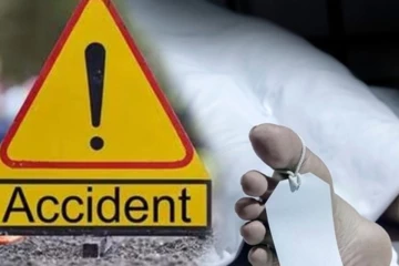 சீதுவையில் லொறியுடன் மோதிய மோட்டார் சைக்கிள் - 19 வயது இளைஞர் பரிதாபமாக பலி