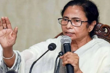 மேற்கு வங்கத்தில் மம்தா பானர்ஜி ஆட்சியை தக்கவைக்கிறார்: வெளியான தேர்தலுக்கு பிந்தையக் கருத்துக்கணிப்பு