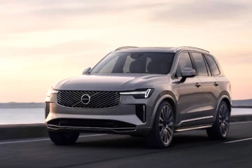 புதிய Volvo XC90 facelift கார் இந்தியாவில் அறிமுகம் - விலை என்ன தெரியுமா?