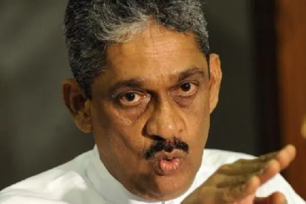 வெள்ளைக் கொடியுடன் சரணடைந்தவர்களின் படுகொலை - பொன்சேகாவிடம் விசாரணை - அரசுக்கு அழுத்தம் | Former Army Chief Fonseka Should Be Investigated