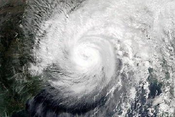 உருவாகிறது தேஜ் புயல் - வடகிழக்கு பருவமழை தொடங்கியதா?