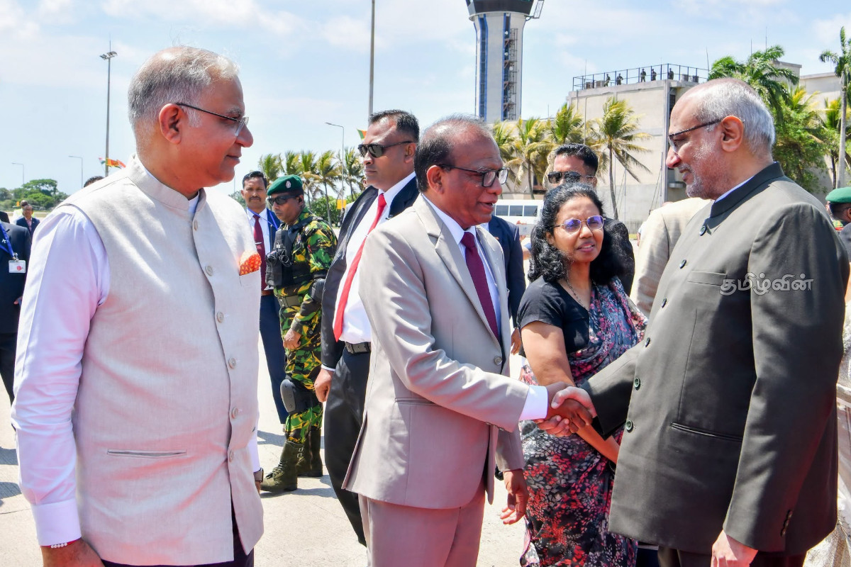 வலுசக்தி அமைச்சராக நியமனம் பெற்ற அநுர கருணாதிலக்கவை சந்தித்த இந்திய துணை ஜனாதிபதி | Indian Vice President Meets Anura Karunathileke