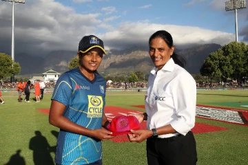 ஐசிசியின் சிறந்த டி20 அணி! இலங்கை வீராங்கனை பெற்றுக்கொண்ட கௌரவம்