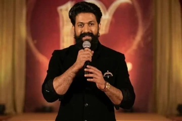 இராமாயணா பட நிகழ்ச்சியில் கலந்துகொள்ள நடிகர் யஷ் அணிந்துவந்த வாட்ச் விலை இத்தனை லட்சமா?... யப்பா
