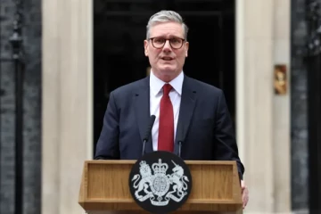 ரிஷி சுனக்கின் திட்டத்தை ரத்து செய்த பிரதமர் கெய்ர் ஸ்டார்மர்