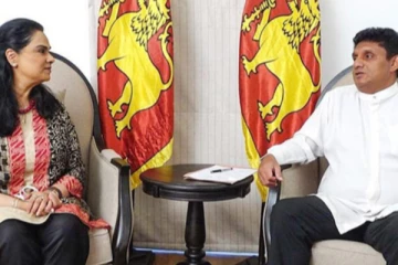 විපක්ෂ නායකවරයා හදිසියේම අන්තර්ජාතික නියෝජිතයෙක් හමුවේ ..