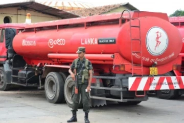 ඉන්ධන ප්‍රවාහන ගාස්තුත් සියයට 25කින් ඉහළට? අද විශේෂ සාකච්ඡාවක්