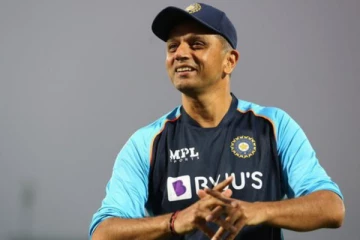 வம்பிழுக்க முயன்ற பத்தரிகையாளர்..!! திருப்பி கொடுத்த டிராவிட்..!!