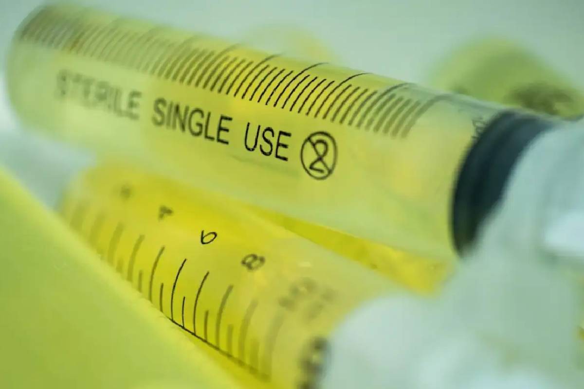 நாடொன்றில் HIV தொற்றுக்கு ஆளான நூற்றுக்கணக்கான குழந்தைகள்: அதிர்ச்சிப் பின்னணி | Child Hiv Outbreak In Pakistan By Reused Syringes நாடொன்றில் HIV தொற்றுக்கு ஆளான நூற்றுக்கணக்கான குழந்தைகள்: அதிர்ச்சிப் பின்னணி | Child Hiv Outbreak In Pakistan By Reused Syringes