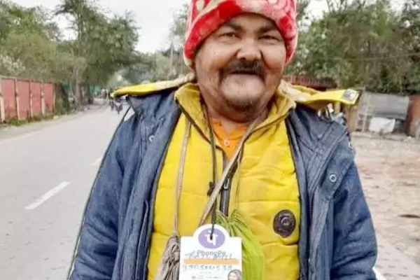 டிஜிட்டல் முறையில் “போன் பே” மூலம் பிச்சை - வைரலாகும் நபர் | Digital System Phone Pay Begging Person Viral