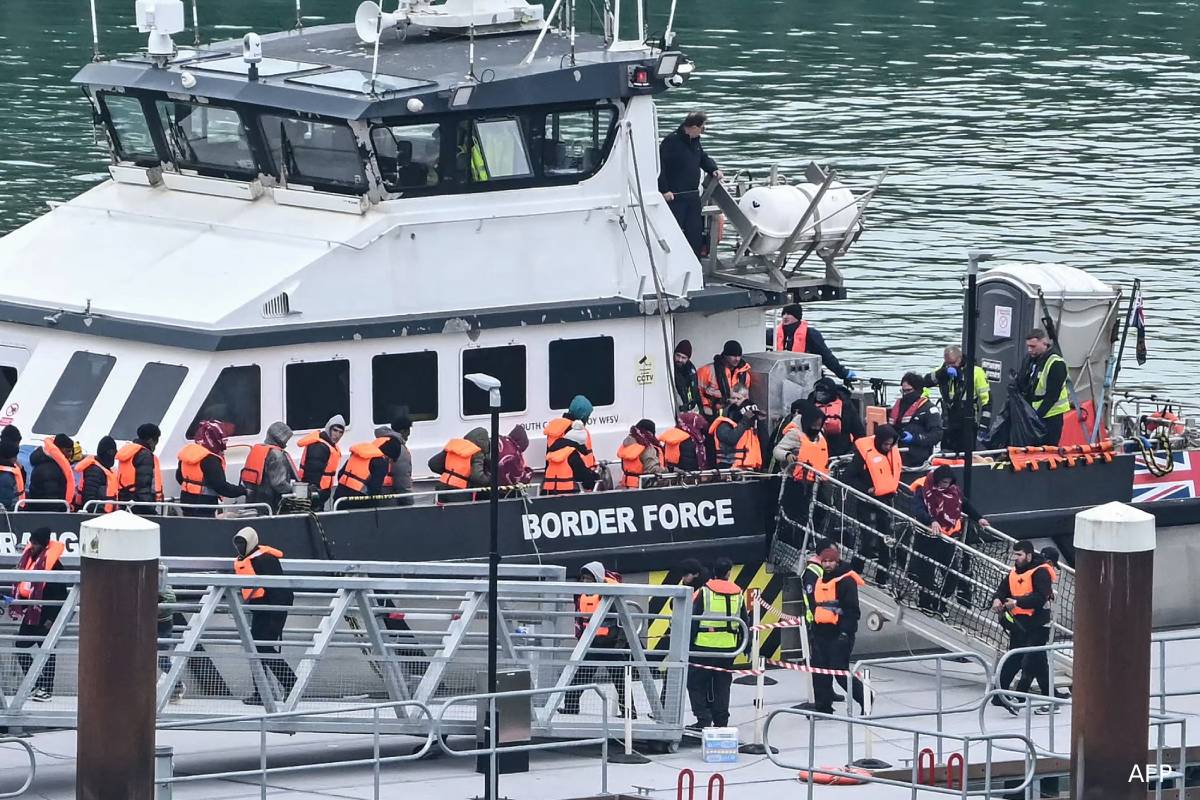 70 சிறுவர்களை தடுப்புக் காவலில் அடைத்த பிரித்தானியா | Uk Has Detained 70 Children Under One In One Out 70 சிறுவர்களை தடுப்புக் காவலில் அடைத்த பிரித்தானியா | Uk Has Detained 70 Children Under One In One Out