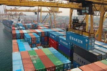 பொருளாதார நெருக்கடியிலும் கொழும்பு துறைமுகத்திற்கு கிடைத்த பெருமை