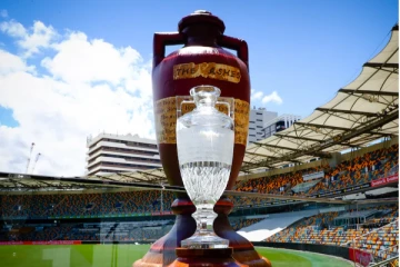 ஆஷஸ் டெஸ்ட் போட்டி : இங்கிலாந்து அணியில் இருந்து முக்கிய வீரர் விலகல்