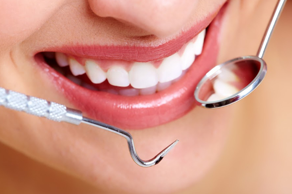 இரும்பை கடித்து நொறுக்கும் அளவிற்கு பற்களை உறுதியாக்க வேண்டுமா? தினமும் இதை சரியாக செய்தால் போதும்! | Healthy Teeth Foods