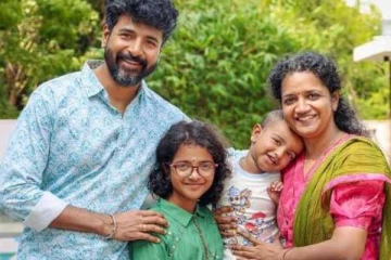 சின்னத்திரையில் இருந்து வெள்ளித்திரை வரை கலக்கும் சிவகார்த்திகேயன் சொத்து மதிப்பு- இத்தனை கோடியா?