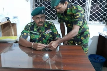 பாடசாலை மாணவர்களுக்கு போதைப்பொருள் விற்பனை செய்த 22 வயது இளைஞன் !