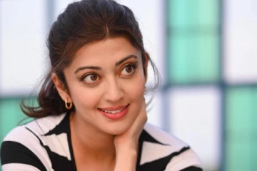 குழந்தை பிறந்த பிறகும் எப்படி இப்படி.. ரசிகரின் மோசமான கேள்விக்கு பதில் அளித்த பிரணிதா