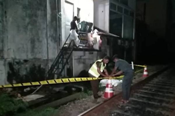 நிர்வாண நிலையில் மீட்கப்பட்ட பாடசாலை மாணவியின் சடலம் - விசாரணையில் சிக்கிய முக்கிய ஆதாரம்! | Kalutara School Student Murter Investigation