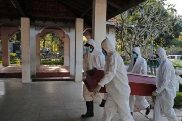 கோவிட்-19 தொற்றிலிருந்து குணமடைந்து வீடு சென்றவர் திடீர் மரணம்