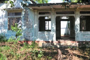 யாழில் உள்ள பிரபாகரனின் வீட்டு காணிக்கு சிவப்பு எச்சரிக்கை!