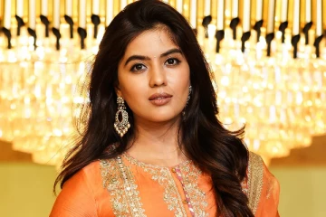 பிகில் பட நடிகை அமிர்தா ஐயர் அழகிய ஸ்டில்கள்