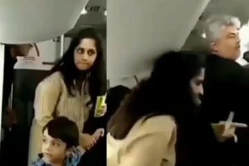 மகன் கையைப் பிடித்து ஷாலினி, அஜித் விமானத்தில் பறக்கும் வீடியோ - டுவிட்டரில் வைரல்