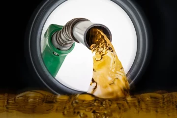 களஞ்சியசாலைகளில் போதுமான எரிபொருள் கையிருப்பில் இல்லை