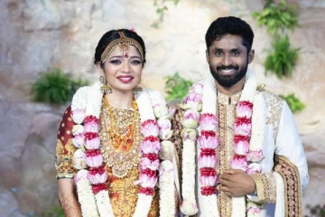 இயக்குனர் ஷங்கர் மகளுக்கு பிரபல கிரிக்கெட் வீரருடன் திருமணம் நடந்து முடிந்தது! தம்பதியின் அழகிய புகைப்படங்கள்