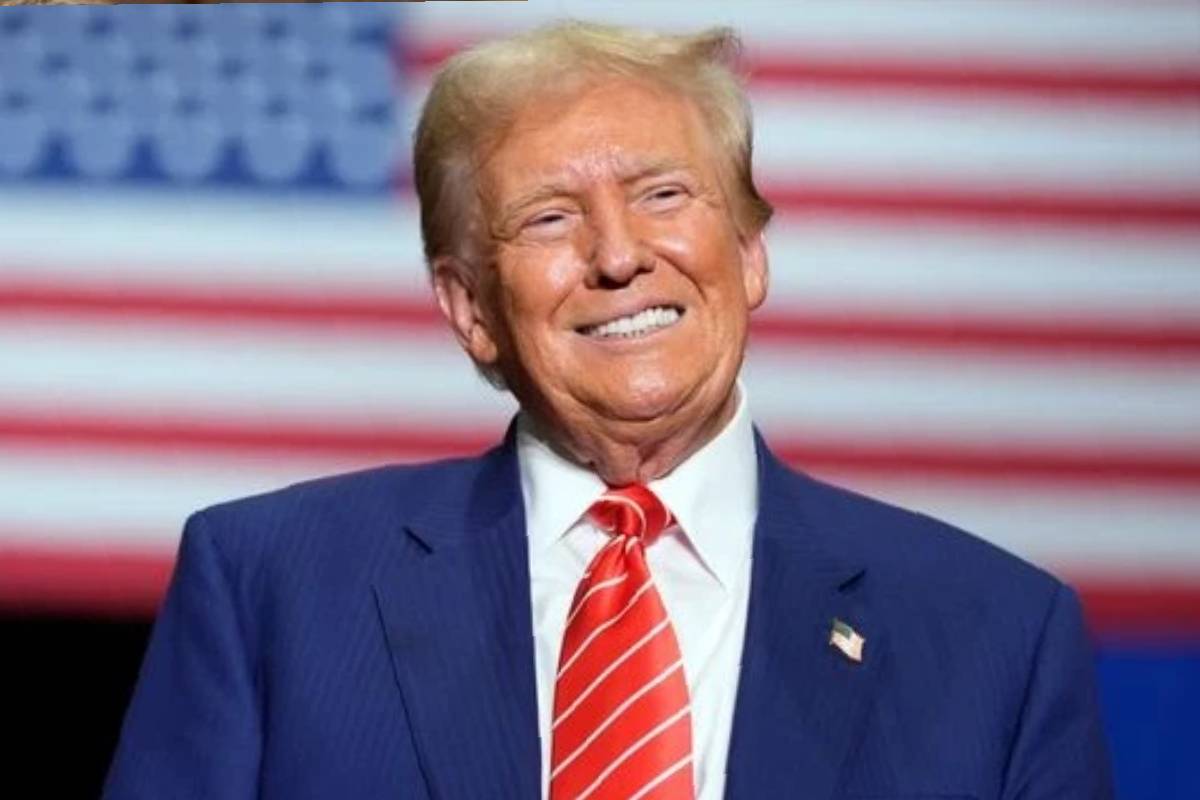 வெள்ளை மாளிகையில் தயாராகும் யுஎஃப்சி சண்டைக் கூண்டு | Trump Birthday Ufc Fighting Set Up At White House