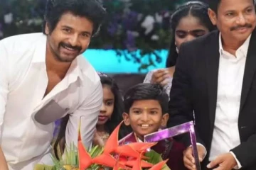 ரசிகர்களின் கூட்டத்தில் சிக்கி சரிகமப லில் சாம்ப்ஸ் புகழ் திவினேஷிற்கு ஏற்பட்ட சோகம்... என்ன ஆனது தெரியுமா?