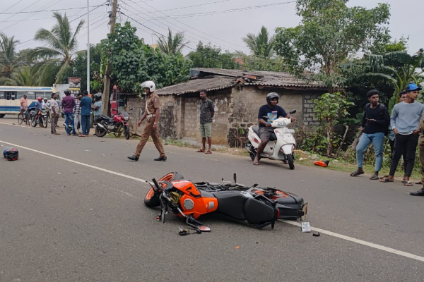 பாதசாரி மீது மோதிய மோட்டார் சைக்கிள் ; ஒருவர் பலி | Motorcycle Collided With Pedestrian