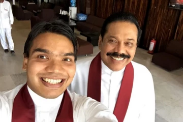 හැමෝම පුදුම කරමින් මහින්ද සහ නාමල් අද පාර්ලිමේන්තුවට එයි.(LIVE)