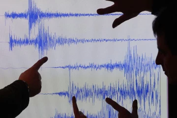 அடுத்தடுத்து இந்தியாவில் ஏற்பட்ட நிலநடுக்கம்!