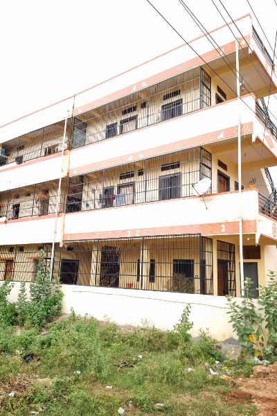 ₹15,000 Salary, ₹30 Crore Assets: Lokayukta Raids Former KRIDL Clerk, Corruption Shock: 24 Houses, 40 Acres Found in Karnataka Clerk