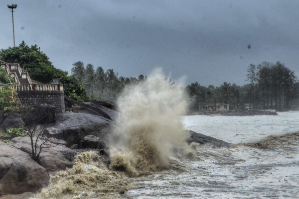 Ditwah புயல் ;திருகோணமலையில் 31634 பேர் பாதிப்பு | Ditwah 31634 People Affected In Trincomalee