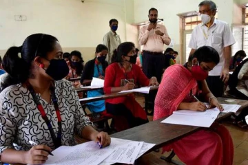 செமஸ்டர் தேர்வுகள் கல்லூரிகளில் தான்: ஆன்லைனில் இல்லை - உயர் கல்வித்துறை அதிரடி உத்தரவு