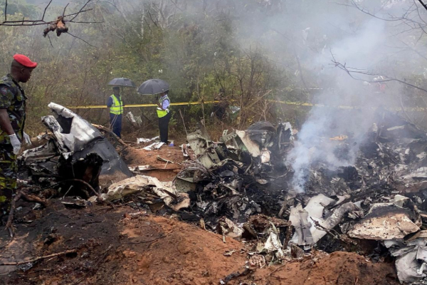 மசாய் மாரா விமான விபத்தில் 11 பேர் பலி ; சம்பவத்தால் அதிர்ச்சி | 11 Killed In Masai Mara Plane Crash Kenya மசாய் மாரா விமான விபத்தில் 11 பேர் பலி ; சம்பவத்தால் அதிர்ச்சி | 11 Killed In Masai Mara Plane Crash Kenya