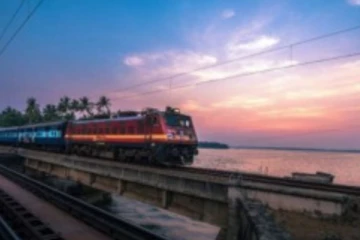 ரயில் கட்டண உயர்வுக்கு காரணம் இதுதான்: அறிக்கை வெளியிட்ட ரயில்வே அமைச்சகம்