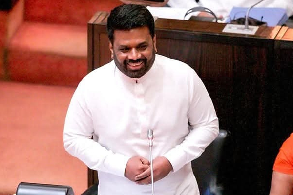 அரச ஊழியர்களுக்கு இரட்டிப்பு மகிழ்ச்சியை ஏற்படுத்திய ஜனாதிபதியின் அறிவிப்பு | Double Joy Government Employees 2026 Budget Anura அரச ஊழியர்களுக்கு இரட்டிப்பு மகிழ்ச்சியை ஏற்படுத்திய ஜனாதிபதியின் அறிவிப்பு | Double Joy Government Employees 2026 Budget Anura