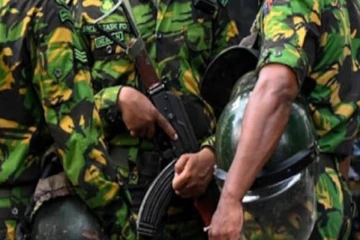 தமிழர் பகுதியொன்றில் இராணுவ அதிகாரி செய்த மோசமான செயல்