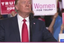 என் சாதனைகளுக்காக என்னை நினைவு கூற வேண்டும் - டிரம்ப் பெருமிதம்