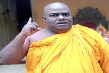 இலங்கையை அழித்தது ராஜபக்ச குடும்பம் மட்டுமே! பொங்கியெழுந்த தேரர்