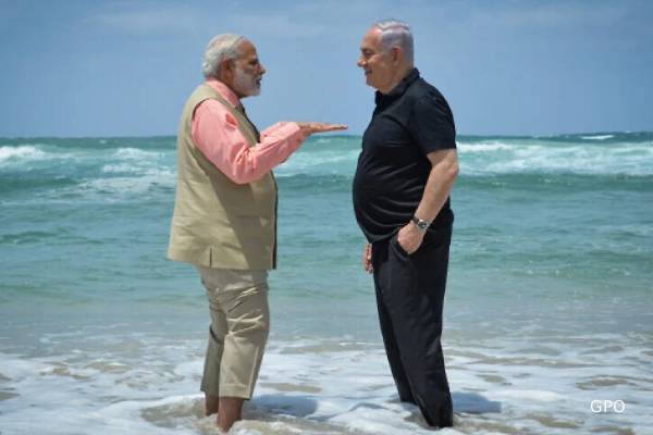 எப்ஸ்டீன் ஆவணங்களில் பிரதமர் மோடியின் பெயர்: கேவலத்தின் உச்சம் என காங்கிரஸ் | Epstein Files Congress Targets Modi எப்ஸ்டீன் ஆவணங்களில் பிரதமர் மோடியின் பெயர்: கேவலத்தின் உச்சம் என காங்கிரஸ் | Epstein Files Congress Targets Modi