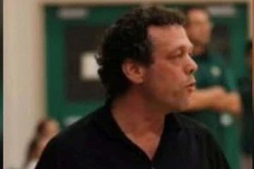 கனடாவில் ஆசிரியரின் மோசமான செயல்